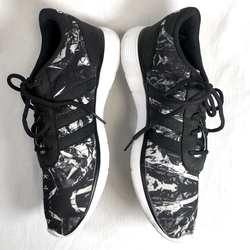 SOLD! Adidas Neo Cloudfoam Women’s Sneakers Size 9